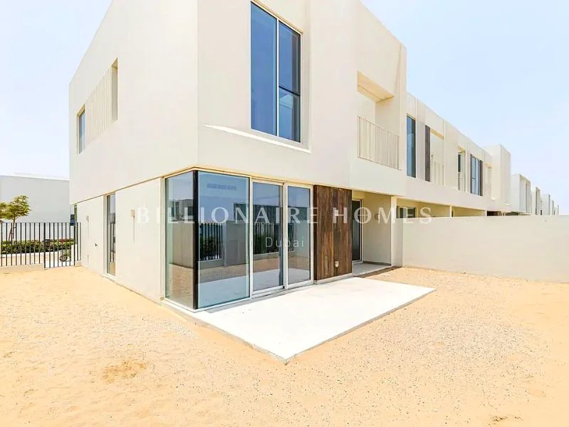 Close to Pool and Park | Pharo | Corner | Prime Location63947194127745110