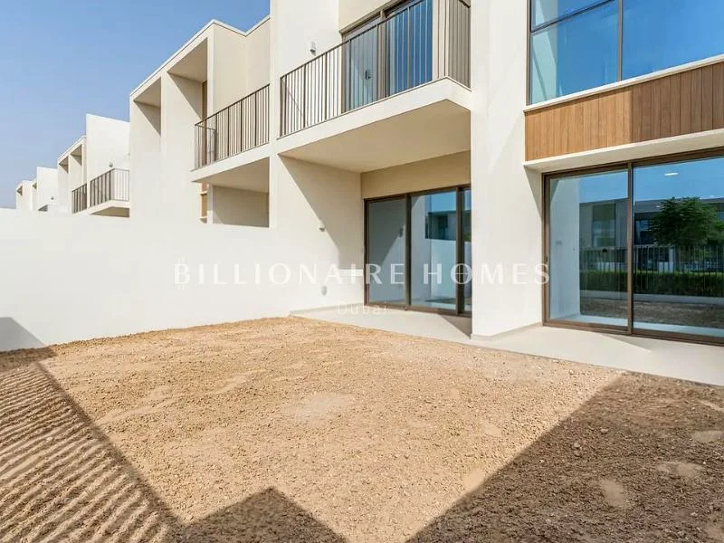 Close to Pool and Park | Pharo | Corner | Prime Location63947194127745112