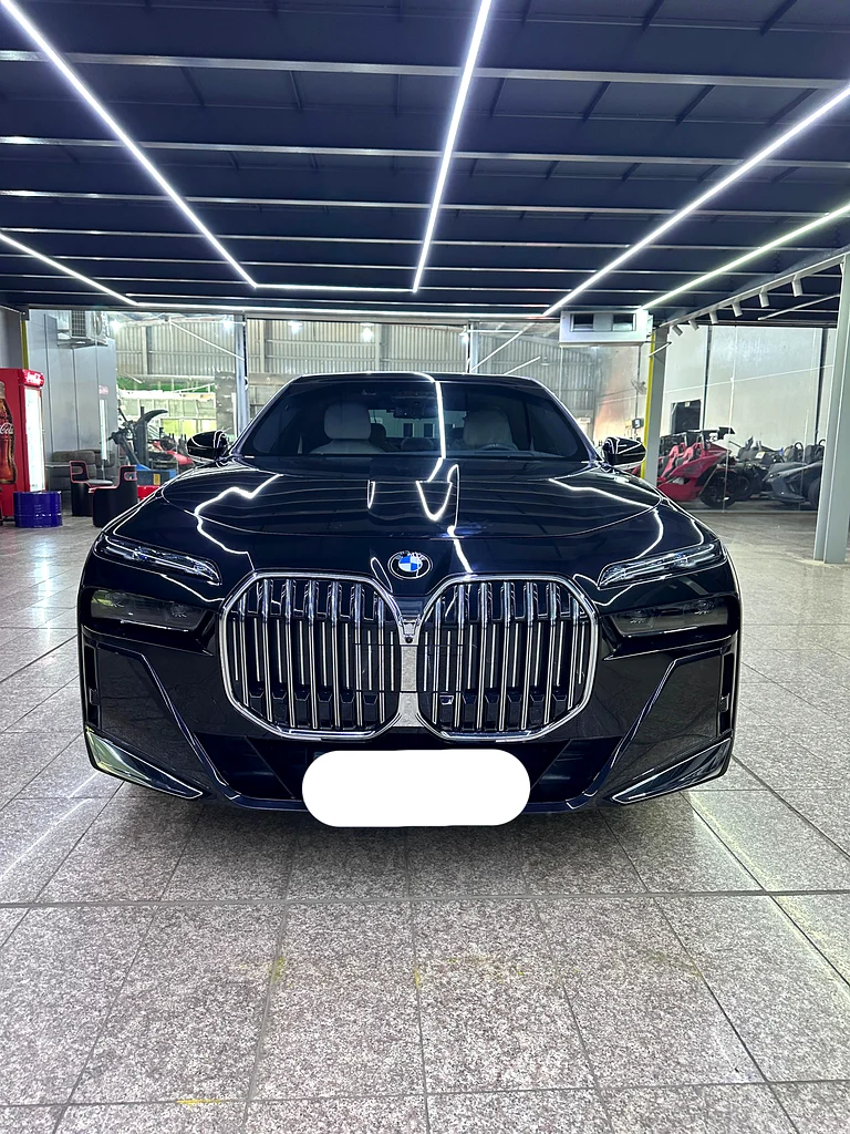 BMW 740Li x  Drive   2024| European Specs | Black Exterior  White  Interior | Luxury634119308902411121