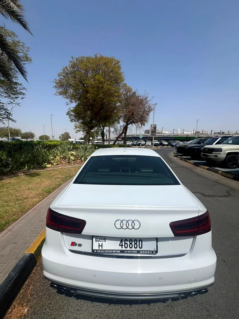 AUDI S663398609206657113