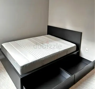 Malam king size bed 180/200cm bed with 2 storage drawers underneath and Ikea mattress