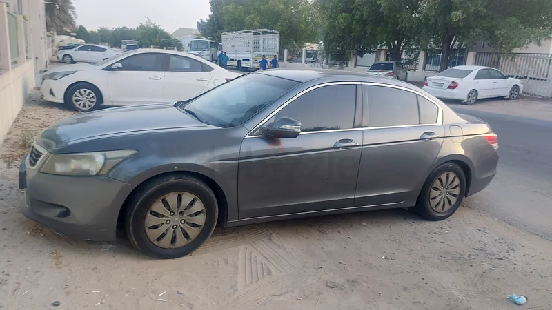 هوندا أكورد LX 200963398544823810112