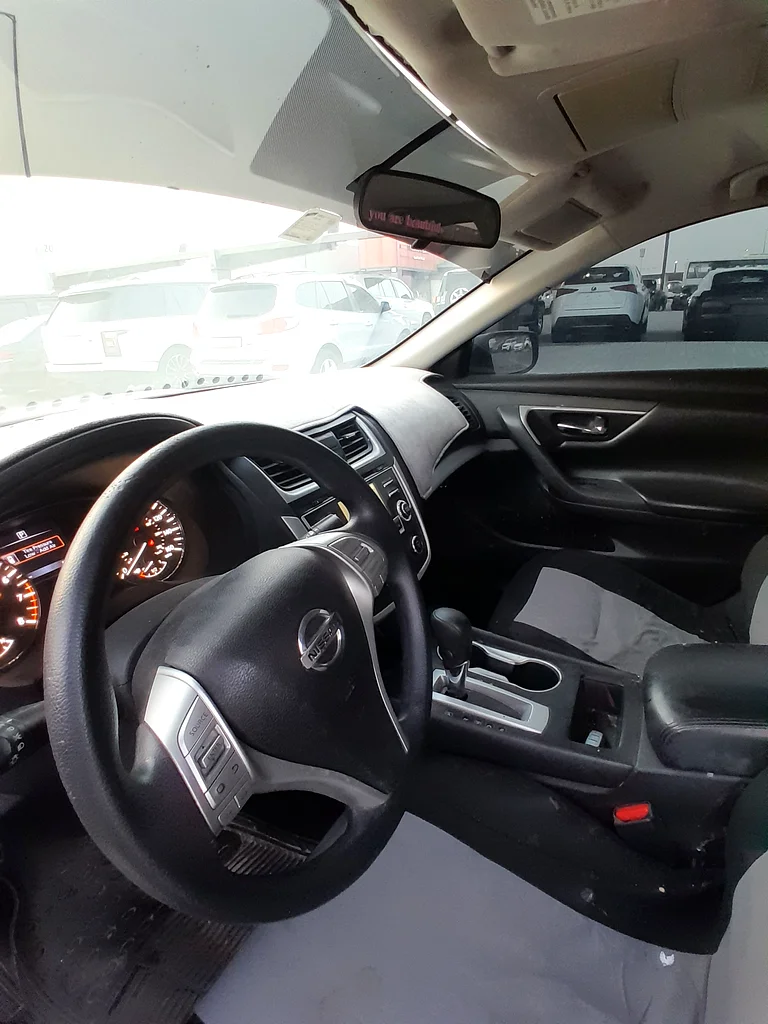 Nissan altima 201763399968596993113