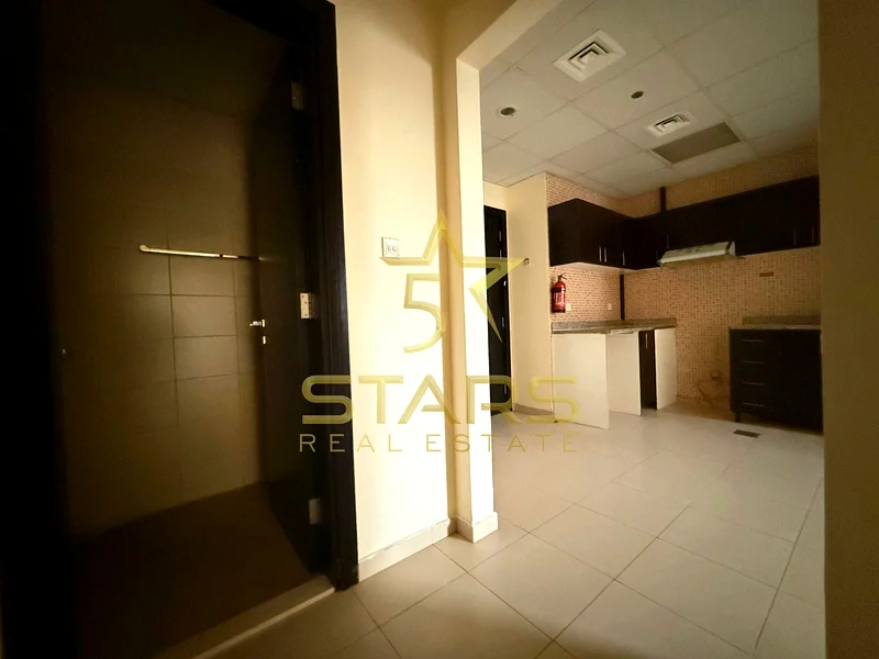 شاغرة | تخطيط واسع | موقع متميز63805480562306113