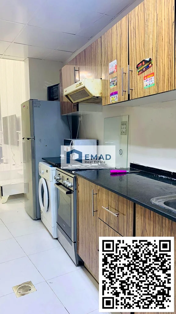 شقة بحجم كبير مع موقف سيارات - 690 قدم مربع في أبراج فالكون63885988072578111