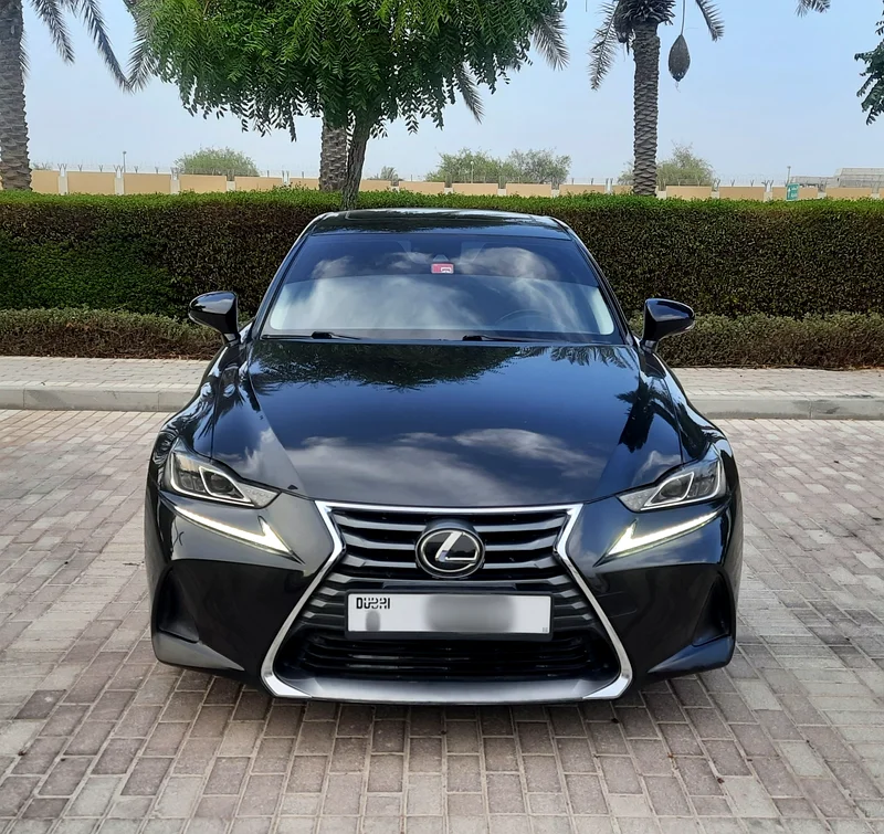 LEXUS IS350 Platinum 2017 GCC | No Paint | Full Service History63398643993730111