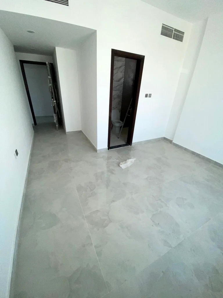 الجروف 3 - غرفة نوم واحدة، وصالة، وحمامين مع بلكونة، أول ساكن، بسعر 32 ألف63714266768001112