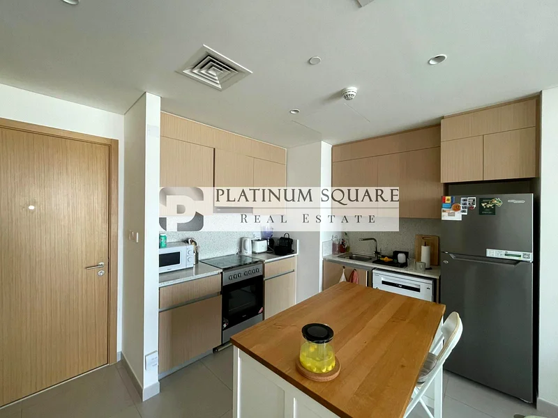 Skyline and Water View| Beach Access| Vacant Soon64024508344961114