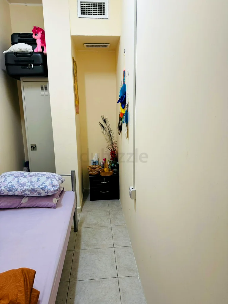 Ladies' furnished close partition near Lulu Express, Murabba63402693602561111
