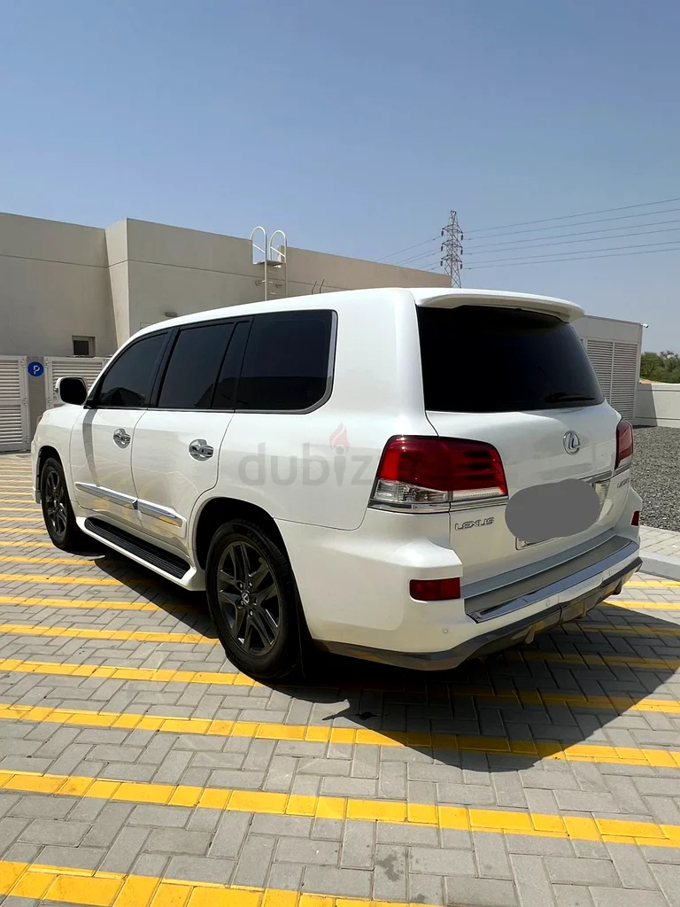 For sale Lexus LX570 Gulf version63398637500930113
