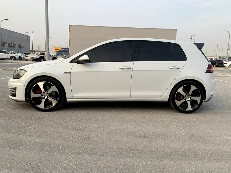 Golf GTI 2016, Gulf version, full option, mileage 158,000, first owner63398573316737112