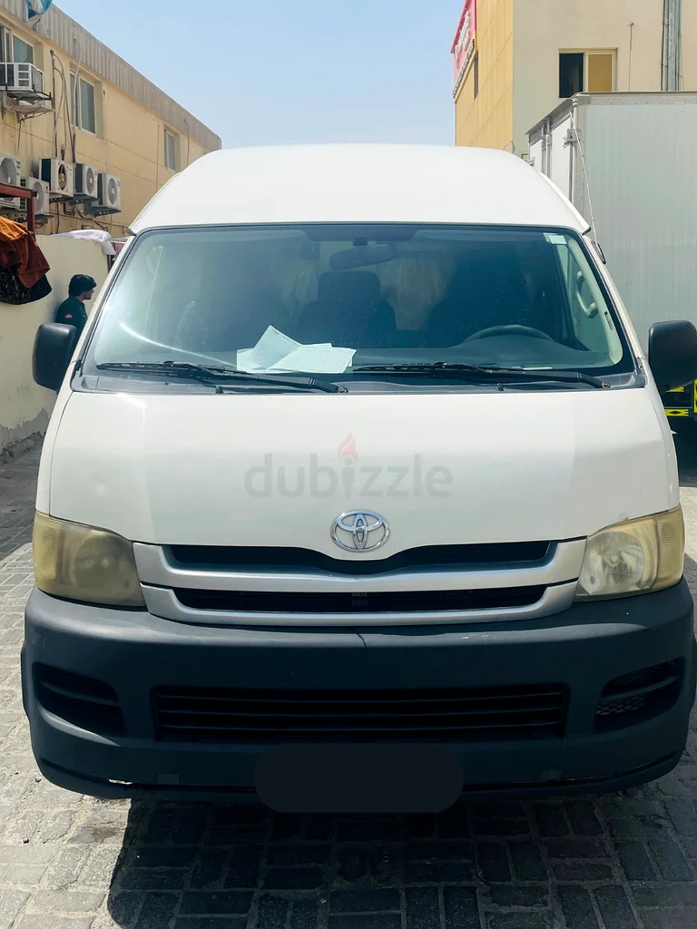 Toyota Hiace - High Roof Delivery Van 2010 with Dry Cargo Food-Grade Panelling63484380733186112