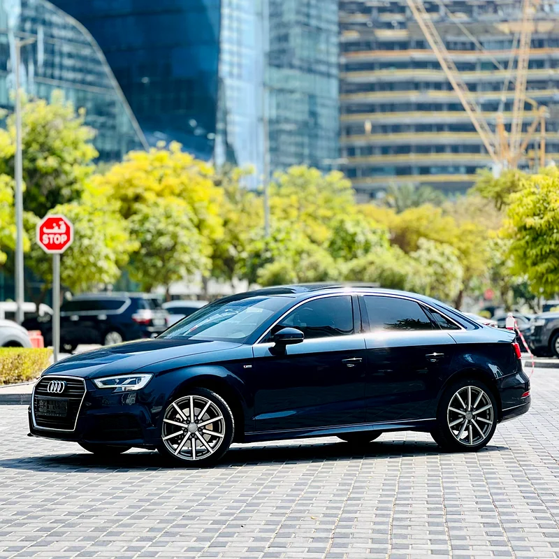A3 Sedan Design 2.0 TFSI S Tronic - 2017 GCC Specs in excellent condition63398614460161115