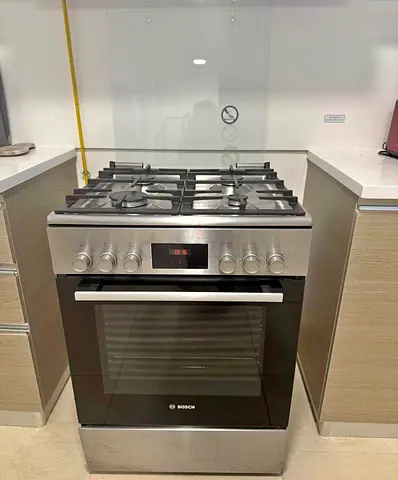 Bosch 4 Burner Gas Electric Oven Cooker stove 60cm