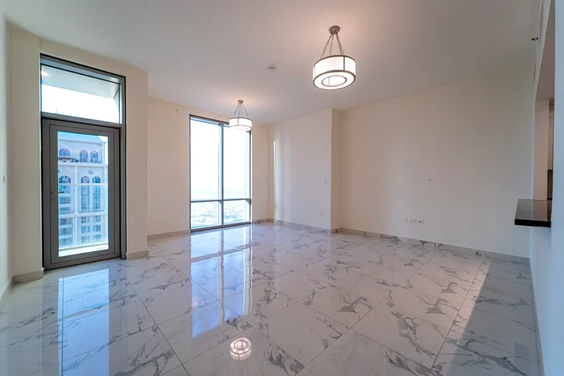 في طابق عالي | 3 غرف نوم + خادمة | موقع متميز63794787093762110