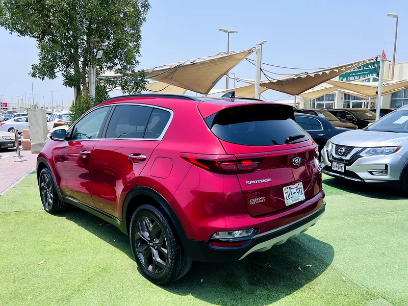 Kia Sportage 2020 / low mileage / very clean car63398631682307113
