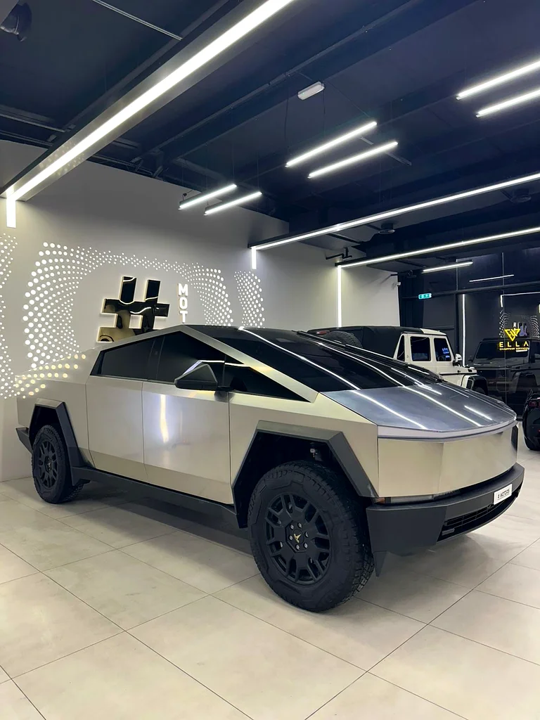 Tesla Cybertruck63398505057153113