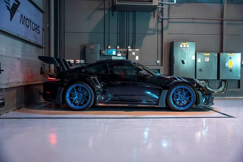 بورش 911 جي تي 3 آر إس 2024، حزمة فايساخ، دول مجلس التعاون الخليجي63398650329090114