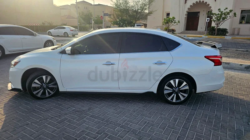 Nissan Sentra 2017 SL  
Mileage: 131,000 kilometers63412538336515114