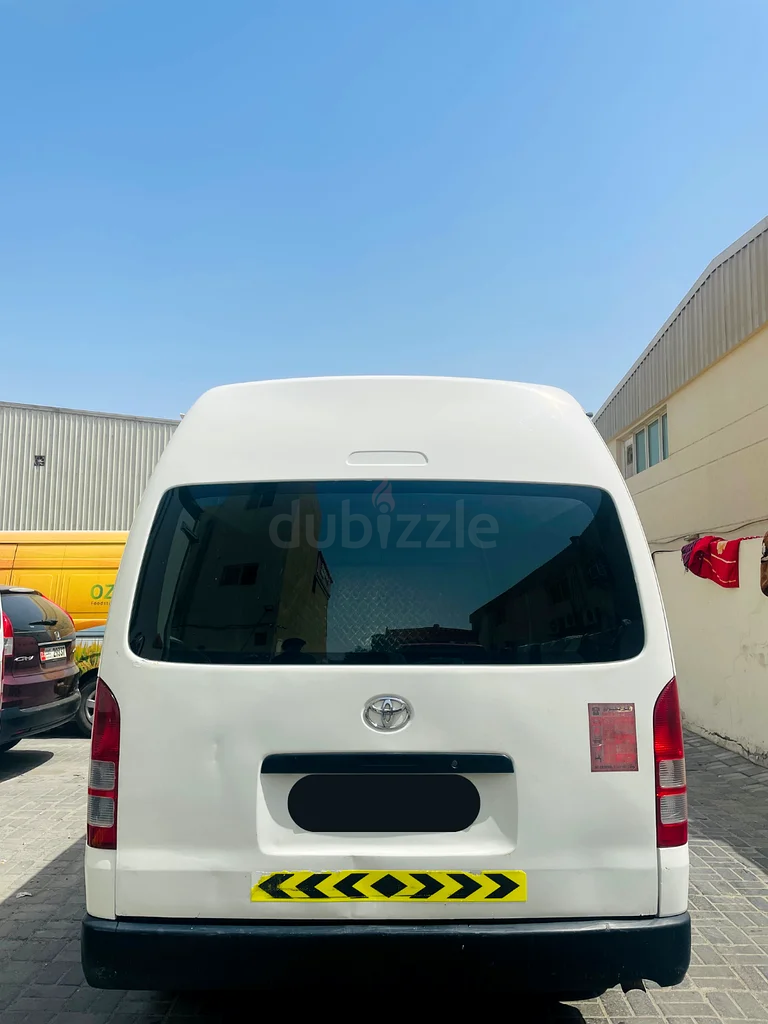 Toyota Hiace - High Roof Delivery Van 2010 with Dry Cargo Food-Grade Panelling63484380733186111