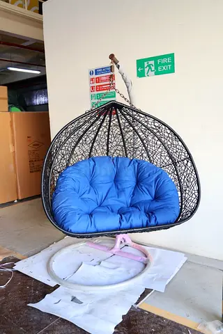 Swing chair 2seater brand new