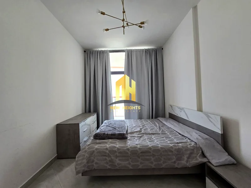 | 3 bed rooms |  Super Spacious |  Parking | Fully furnished |63997412316033112