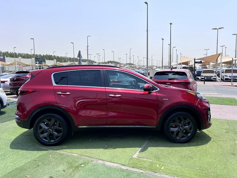 Kia Sportage 2020 / low mileage / very clean car63398631682307114