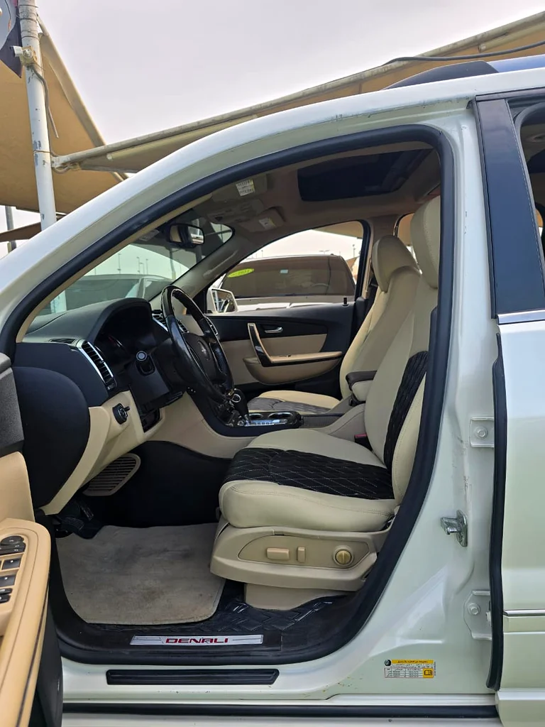 GMC ACADIA DENALI 2012 GCC AWD best offer63398472724226111