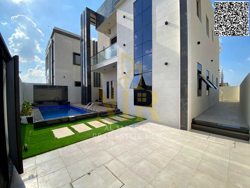🏡✨ فيلا فاخرة للبيع في الهيليو 2 – 3014 قدم مربع | 4 غرف نوم رئيسية | مجلس وغرفة معيشة مع أحواض | مطبخ عصري | فناء داخلي مع مسبح خاص63912682452099111