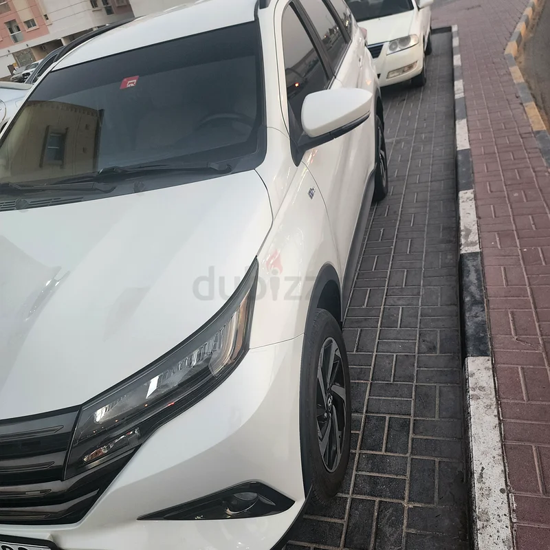 2022 Toyota Rush fully agency maintained in excellent condition63399943609986112