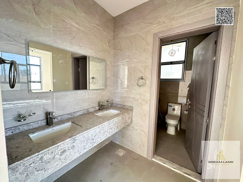 For sale, a villa at an excellent and negotiable price, with a large courtyard, freehold for all nationalities for life, with the possibility of easy63893559624705113