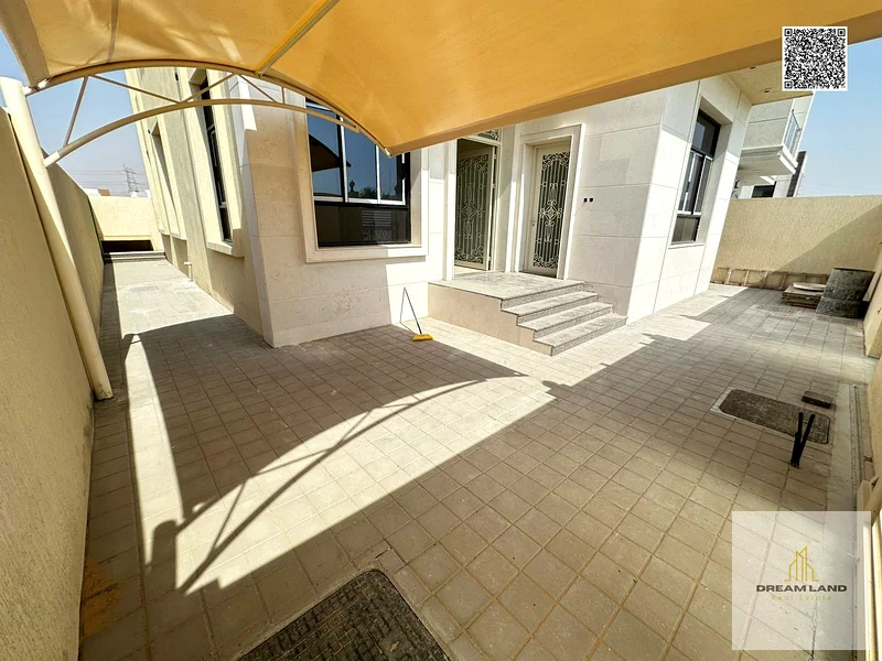 For sale, a villa at an excellent and negotiable price, with a large courtyard, freehold for all nationalities for life, with the possibility of easy63893559624705111
