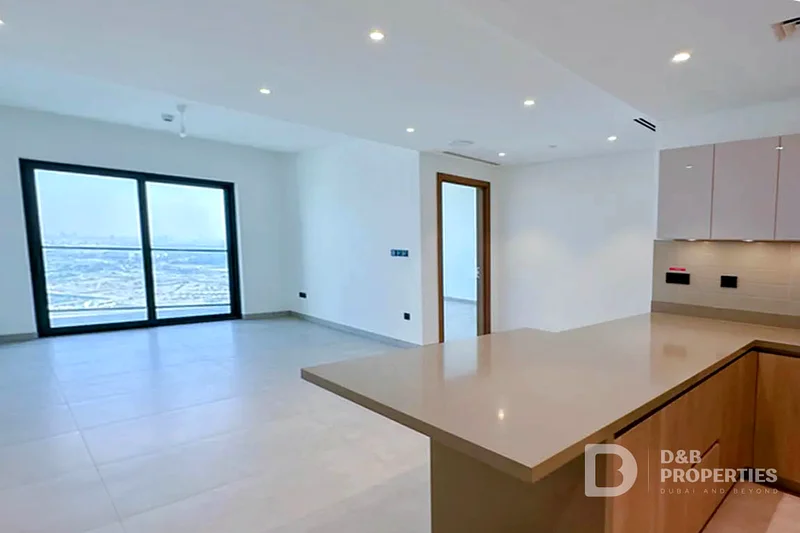 Vacant | Lagoon View | Well Maintained64016294123266112
