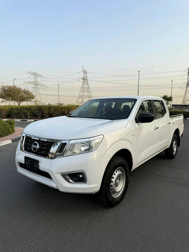 Nissan Navara SE 2022 Gcc Specs 2WD Automatic transmission63399958967043114