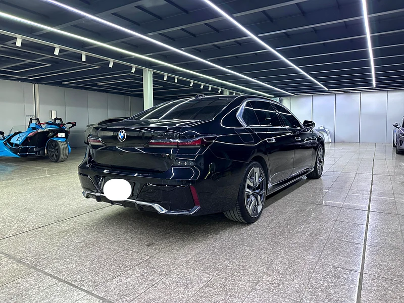 BMW 740Li x  Drive   2024| European Specs | Black Exterior  White  Interior | Luxury63411930890241112