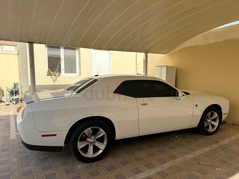 Dodge Challenger SXT 202163398537822849114