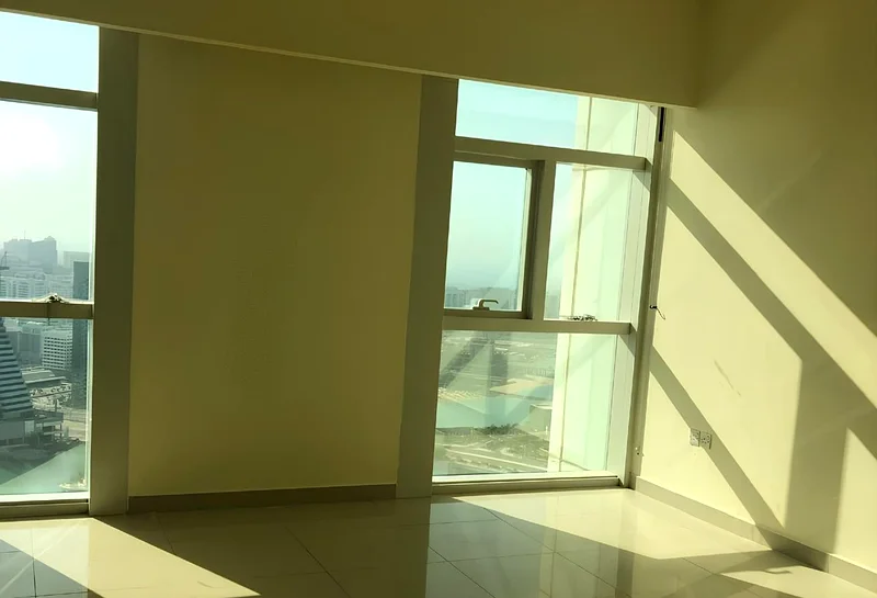 High Floor | Spacious | Waterfront view63845733332354113