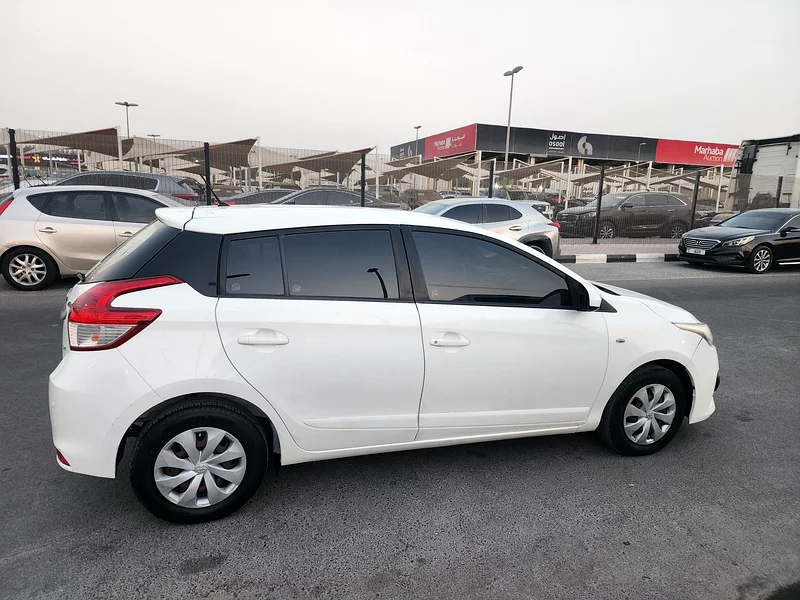 YASRIS 2015 GCC SE FREE ACCDENT VERY CLEAN IN SIDE AND OUT SIDE 100%63401315589889112
