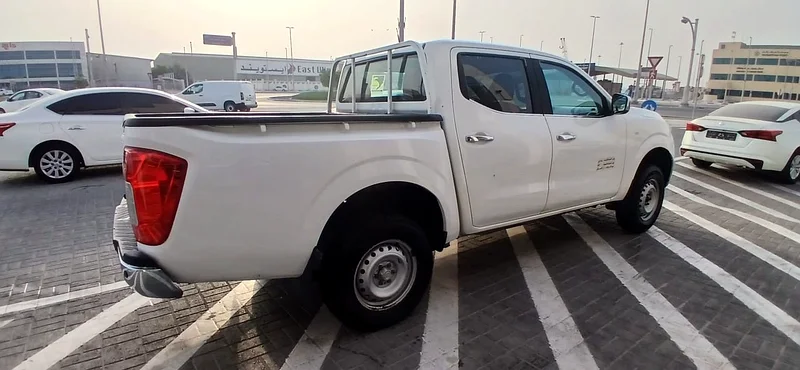 Nissan Navara 4×463399959434241111