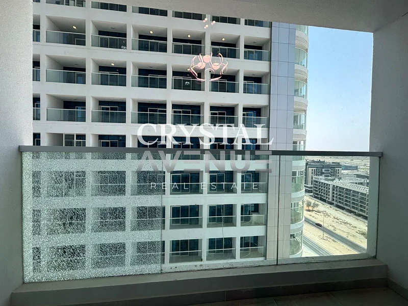 طابق عالي | مفروش بالكامل | شاغر64022894133249114