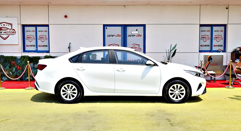 1040 Emi Kia Cerato 2022 Model GCC specs available on 0% down payment bank finance and cash.63398620153730114
