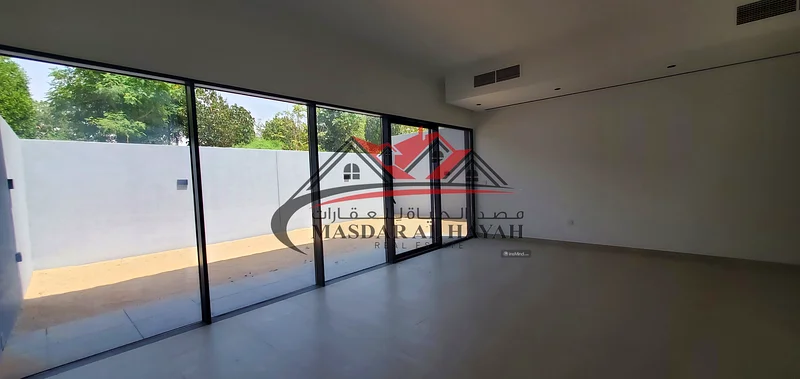 Elegant 3BR Corner Townhouse for Rent in Masar Rubinia63654747036675112