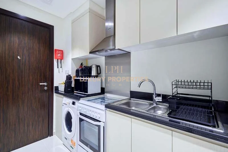 Upgraded | Golf | High floor | Furnished | Vacant63974462501379113