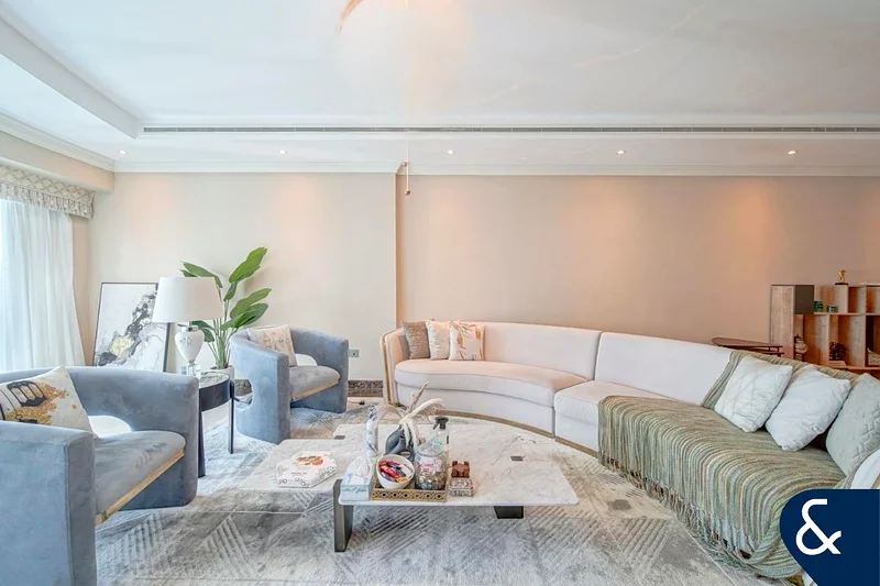 High Floor | Vacant | 3,554 Sq. Ft |64036304940675110