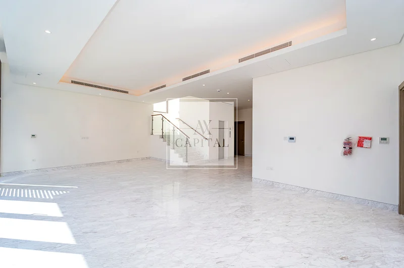 Private Pool | 12 Cheques | New | Corner unit63754624934657112
