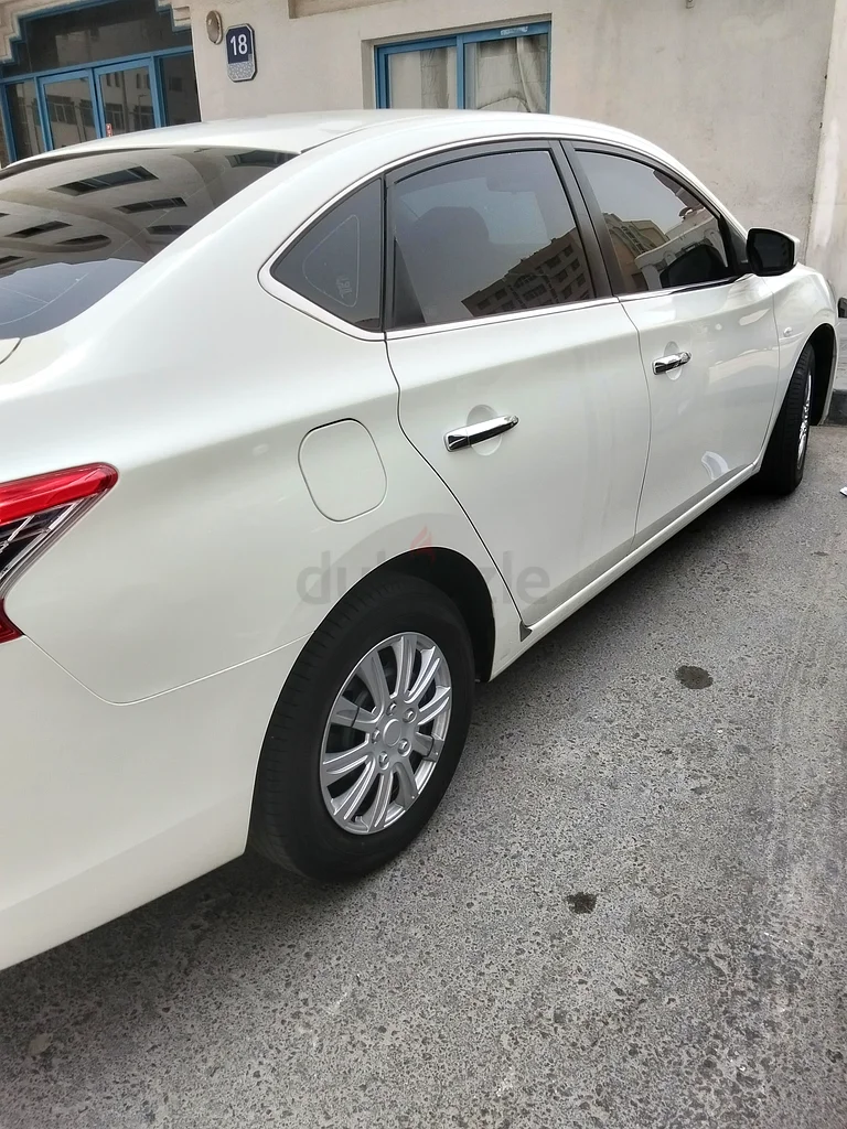 GCC SENTRA EXTREMELY CLEAN LIKE NEW 2015 Accident Free63399980985731111