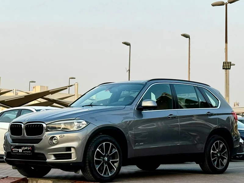 BMW X5 - 2017 Gulf, fully loaded, in excellent condition.63405749215746112