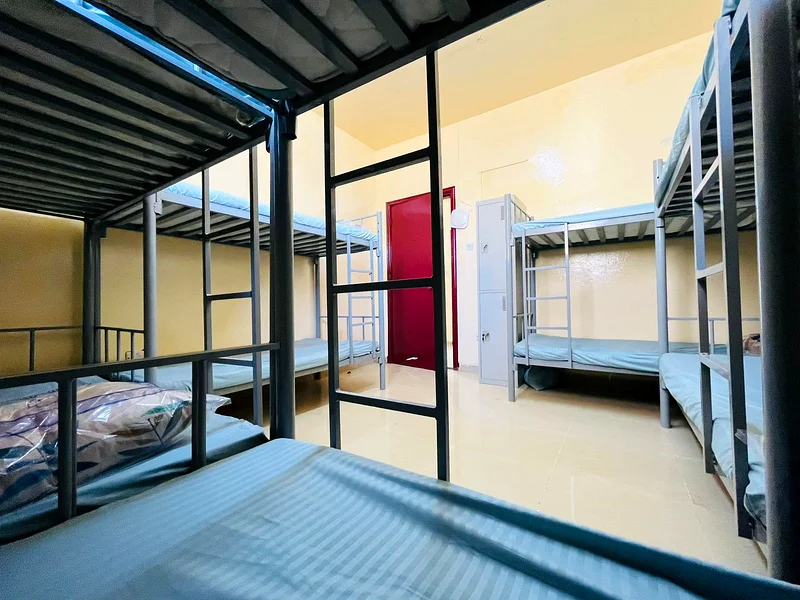 Live in Comfort: Affordable Staff Accommodation with Inclusive Utilities!634027874376981118