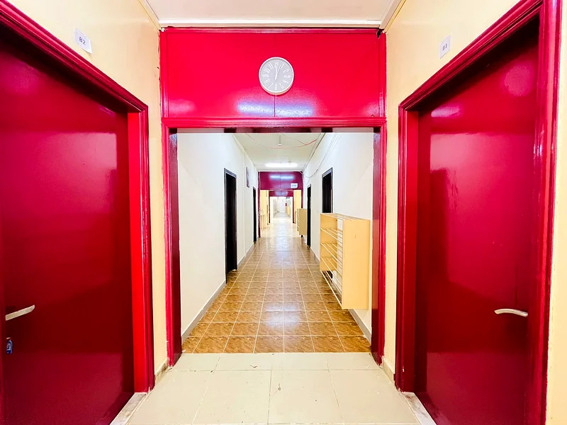 Live in Comfort: Affordable Staff Accommodation with Inclusive Utilities!63402787437698114