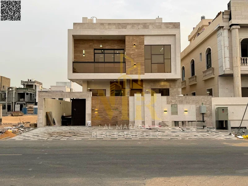فيلا بسعر شامل، بما في ذلك التسجيل والملكية، على الشارع الرئيسي، جاهزة للسكن في أكثر مناطق عجمان رقيًا. F63881040114179111